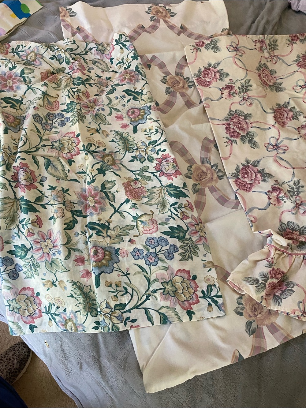 Source Unknown Floral Fabric Panels in Cream, Pink, Green, Blue